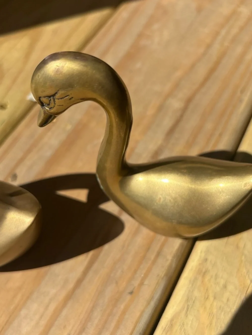 Gold Swan Wall Accent Pair - Brass-Style Decorative Sculptures